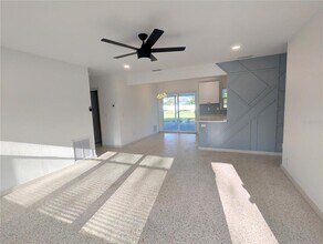 6417 Elmwood Ave in Sarasota, FL - Building Photo - Building Photo
