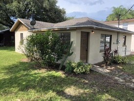 1302 Josephine St in Lakeland, FL - Building Photo