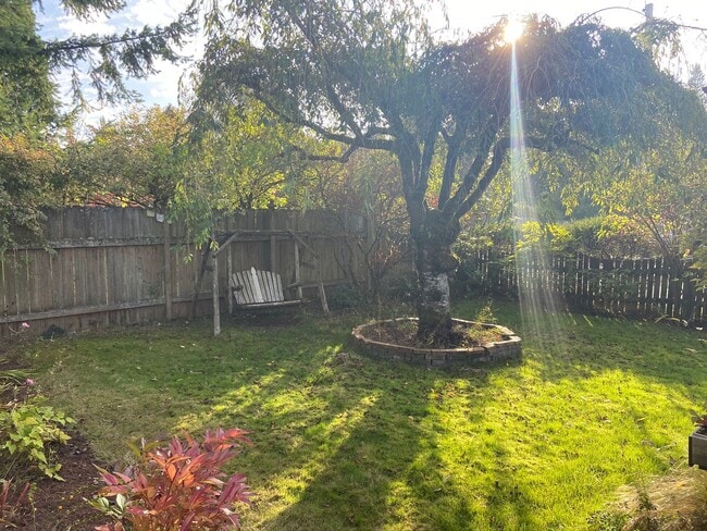 1300 Kenoyer Dr in Bellingham, WA - Building Photo - Building Photo