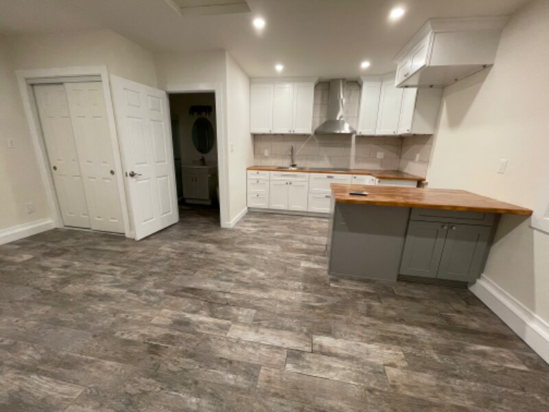 2412 E Commonwealth Ave in Fullerton, CA - Building Photo