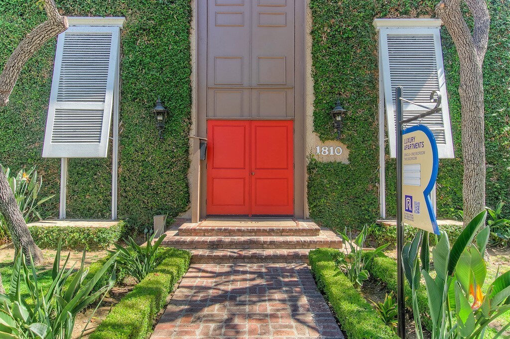 1810 Prosser Ave in Los Angeles, CA - Foto de edificio