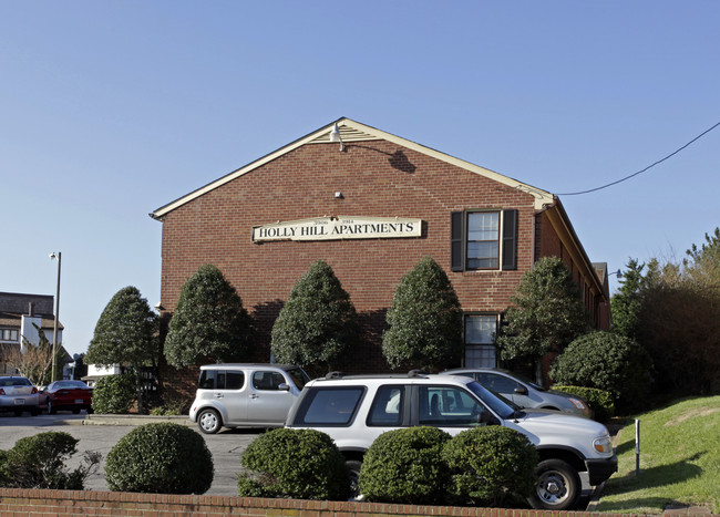 Holly Hill Apartments in Virginia Beach, VA - Building Photo - Building Photo