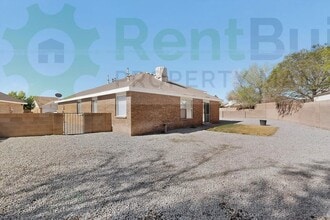 7109 Acton Ct in Albuquerque, NM - Building Photo - Building Photo