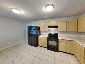 1316 Clove Ct in Greenfield, IN - Foto de edificio - Building Photo