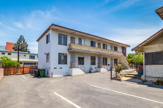 4603 La Mirada Ave in Los Angeles, CA - Building Photo - Building Photo