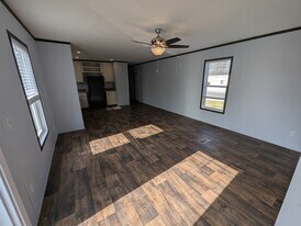 Ponderosa Manor in Elizabethtown, KY - Building Photo