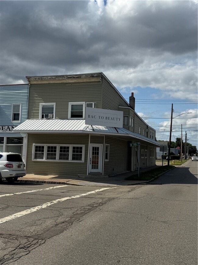 property at 120 W 14th St