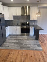 50 E 23rd St, Unit 403 in Paterson, NJ - Foto de edificio - Building Photo