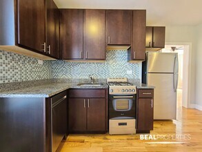 3939 N Janssen Ave in Chicago, IL - Building Photo - Building Photo