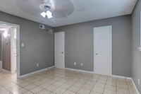 8330 Carvel Apartments in Houston, TX - Building Photo - Interior Photo