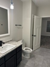 305 W Locust St in Three Oaks, MI - Building Photo - Building Photo