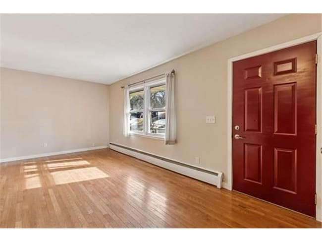 1241 Circle Terrace Blvd NE in Minneapolis, MN - Building Photo - Building Photo