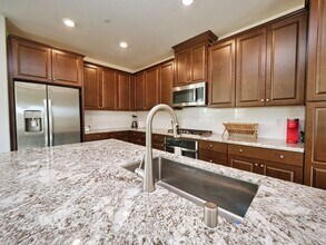 3606 Damora Ave in Sacramento, CA - Building Photo - Building Photo
