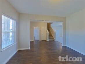 1010 Stanwyck Ave in Duncanville, TX - Building Photo - Building Photo