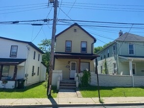 112 Stoll St in Netcong, NJ - Building Photo - Building Photo