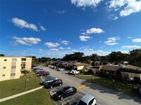 351 Cambridge Rd in Hollywood, FL - Foto de edificio - Building Photo