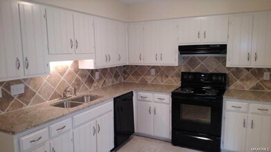 3301 Hillcrest Ln in Montgomery, AL - Building Photo - Building Photo