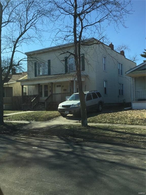 2569 Grand Ave Rentals in Granite City, IL