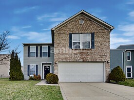 786 Hickory Pine Dr in New Whiteland, IN - Building Photo