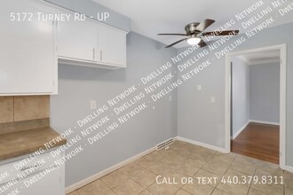 5172 Turney Rd-Unit -UP in Garfield Heights, OH - Building Photo - Building Photo