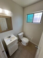9318 Rd 236 in Terra Bella, CA - Building Photo - Building Photo