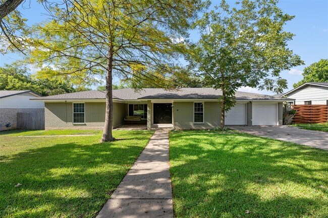 2407 Harrowden Dr in Austin, TX - Building Photo - Building Photo