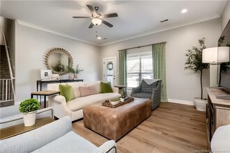 5714 Sugar Berry Ln in Jeffersonville, IN - Building Photo - Building Photo