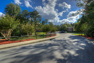 Springtree Apartments in Columbia, SC - Foto de edificio - Building Photo