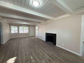 2312 Barcelona Way in Sacramento, CA - Building Photo - Building Photo