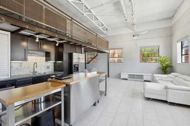 property at 215 N Walton St