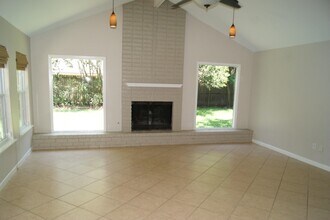 5522 Dryad Dr in Houston, TX - Building Photo - Building Photo