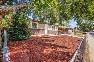 13191 Olmsted Pl in Denver, CO - Building Photo - Building Photo