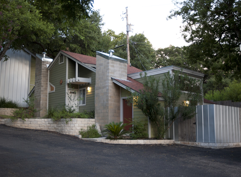 Ridge View Apartments in Austin, TX - Building Photo