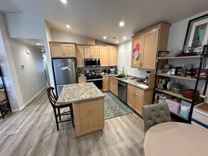 2632 Avelar Ct in Mckinleyville, CA - Foto de edificio - Building Photo