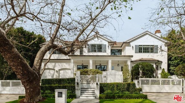 property at 957 Corsica Dr