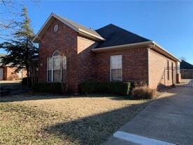 6453 Tall Oaks Loop S in Springdale, AR - Building Photo