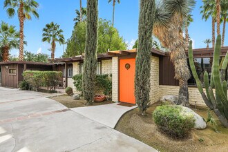 261 Cordoba Way in Palm Desert, CA - Building Photo - Building Photo