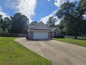 175 Briar Haven Ct in Raeford, NC - Building Photo - Building Photo