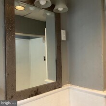 1115 W Wyoming Ave in Philadelphia, PA - Building Photo - Building Photo