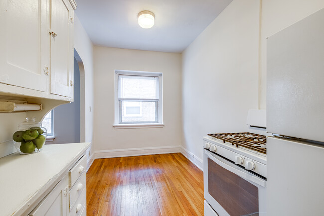 2222 Harriet Ave S in Minneapolis, MN - Foto de edificio - Interior Photo