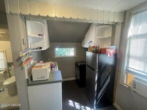 745 S Palmetto Ave in Daytona Beach, FL - Building Photo - Building Photo