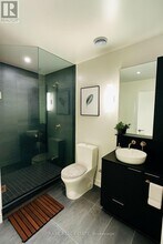 110 Broadway Ave in Toronto, ON - Building Photo - Building Photo