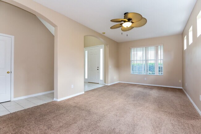 2613 Palesta Dr in Trinity, FL - Building Photo - Building Photo