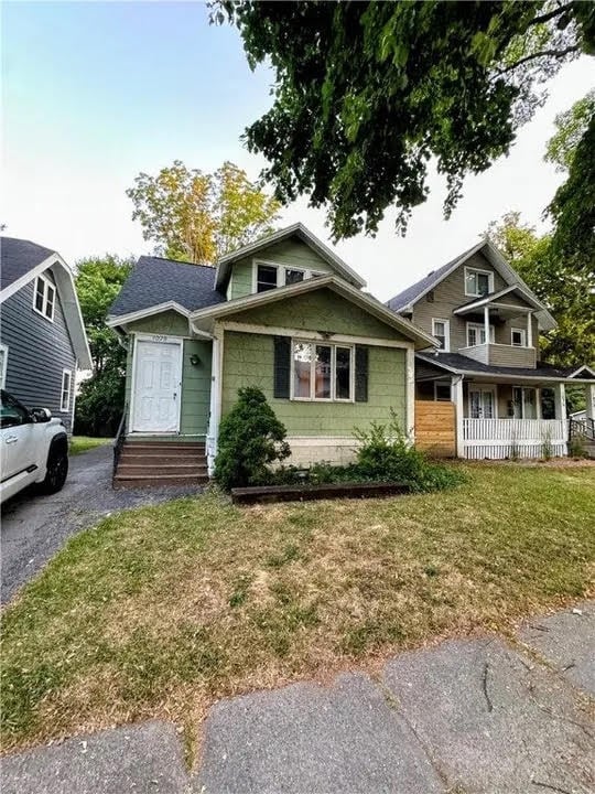 property at 1079 Garson Ave