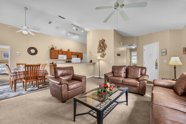 508 Reserve Dr in Davenport, FL - Foto de edificio - Building Photo