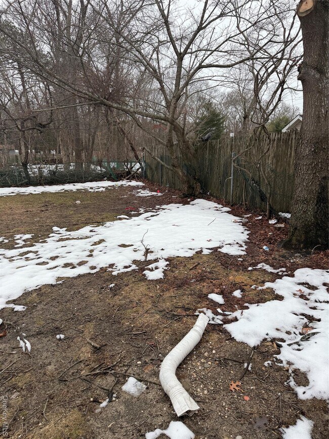 546 Granny Rd in Medford, NY - Building Photo - Building Photo