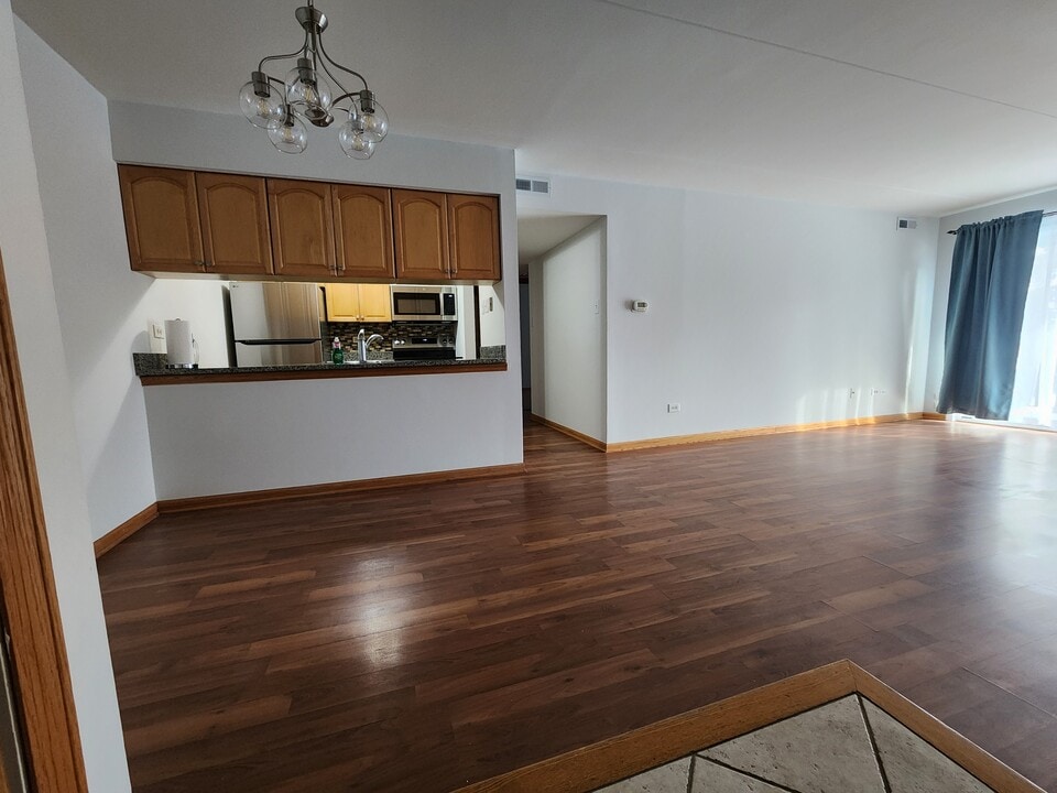 5231 James Ln in Crestwood, IL - Building Photo