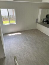 1510 Pioneer Way in Royal Palm Beach, FL - Building Photo - Building Photo