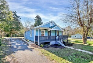 209 Fairdale St in Kings Mountain, NC - Building Photo