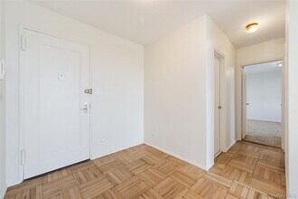 5355 Henry Hudson Pkwy W in Bronx, NY - Building Photo - Building Photo